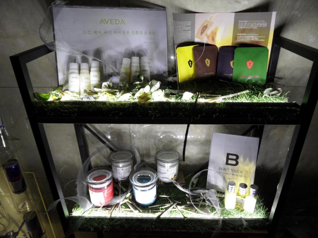 Bobo Hotel Hongdae Seoul Bagian luar foto