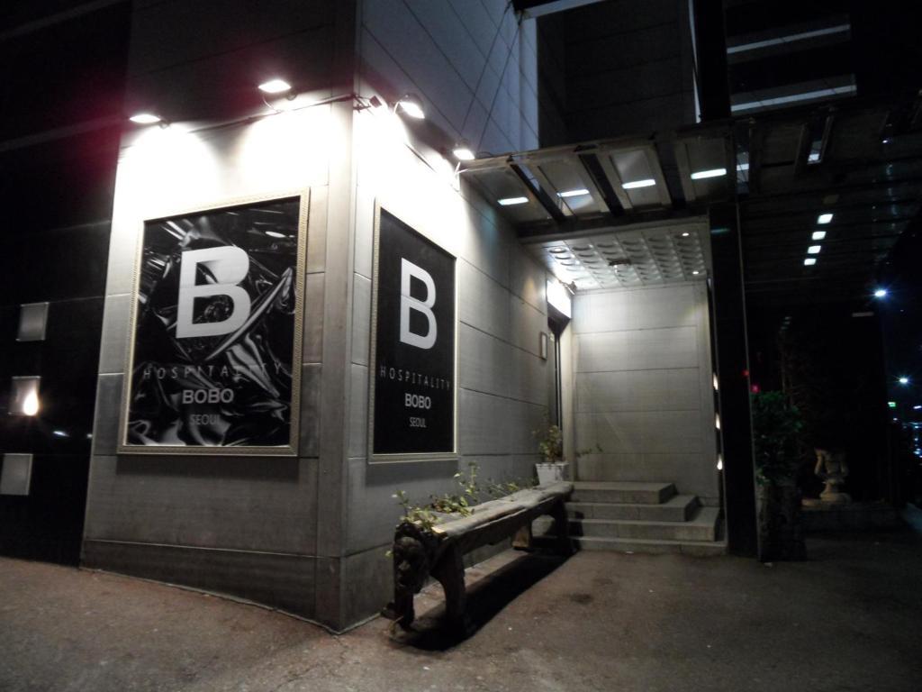 Bobo Hotel Hongdae Seoul Bagian luar foto
