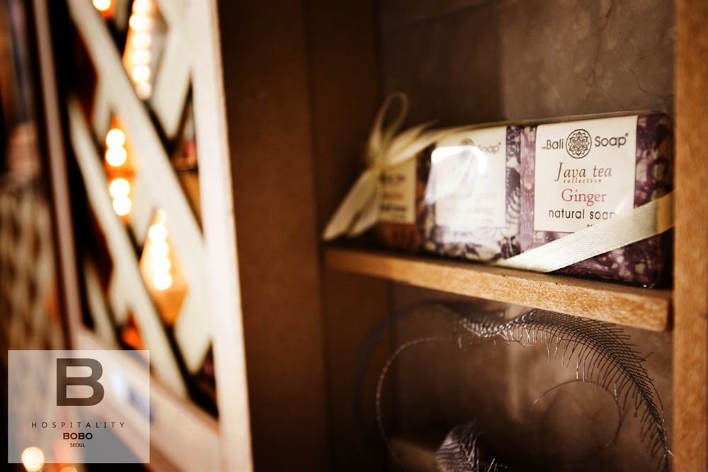 Bobo Hotel Hongdae Seoul Bagian luar foto