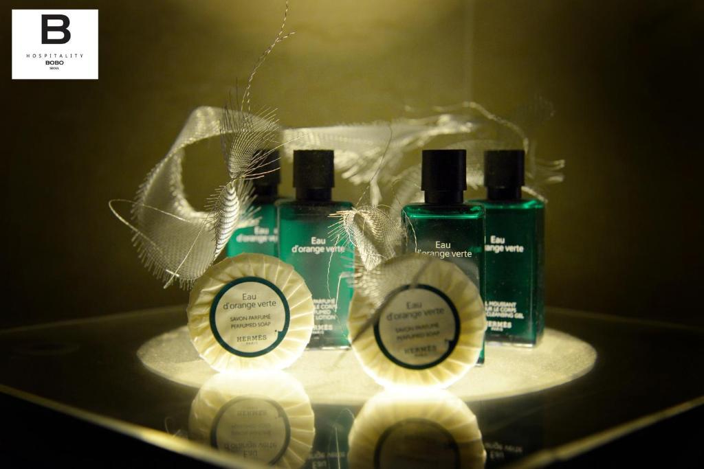 Bobo Hotel Hongdae Seoul Bagian luar foto